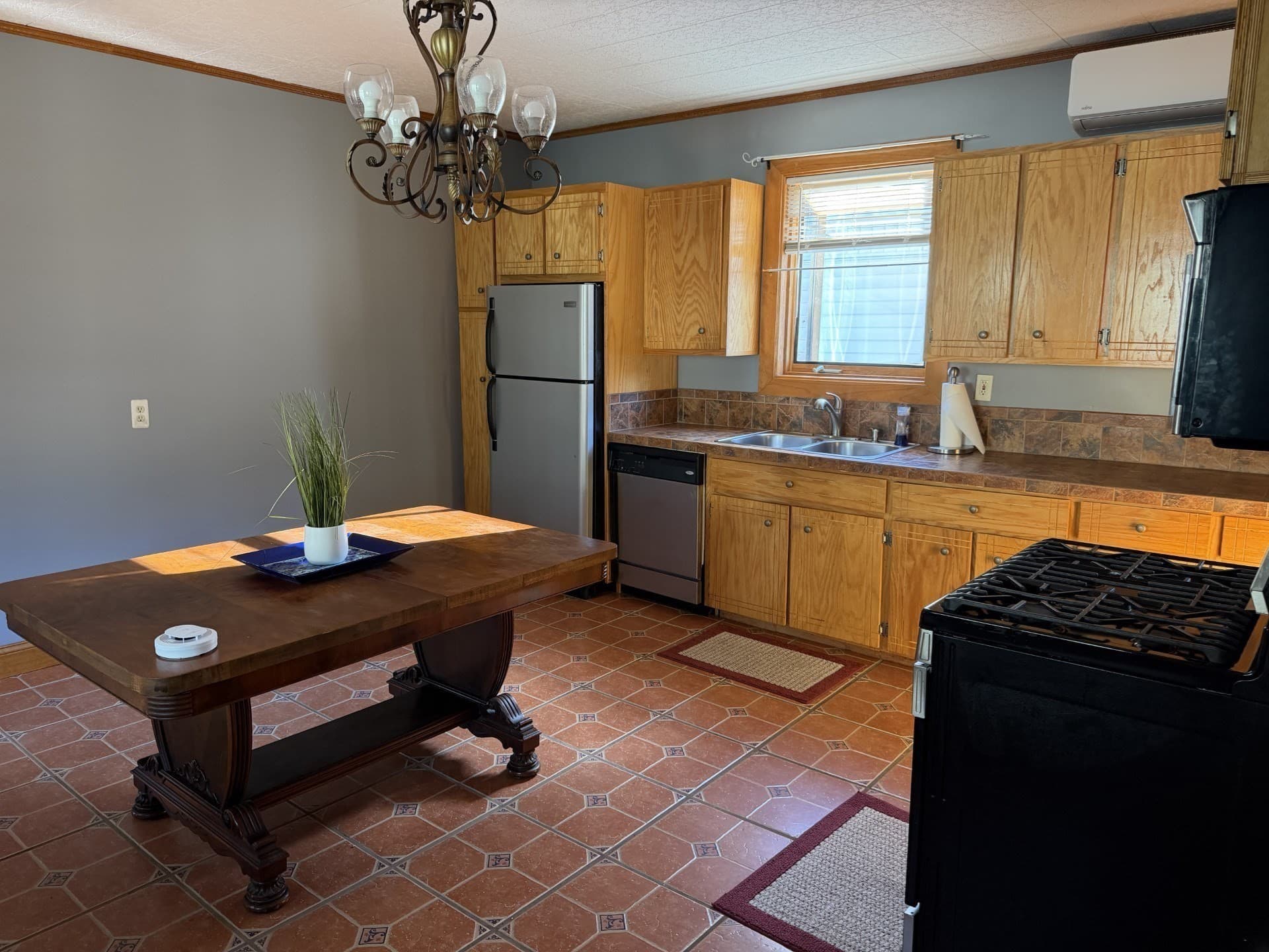 Multi Family at 61 Butterfield St, Lowell MA 01854, Lowell, photo 15 of 33