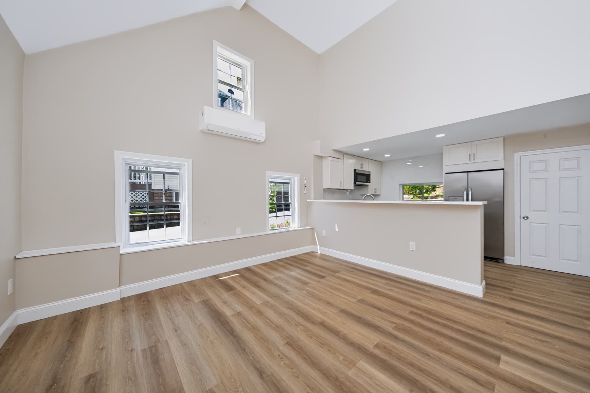 Single Family Residence at 16 Winter Pl, Winchendon MA 01475, Winchendon, photo 7 of 42
