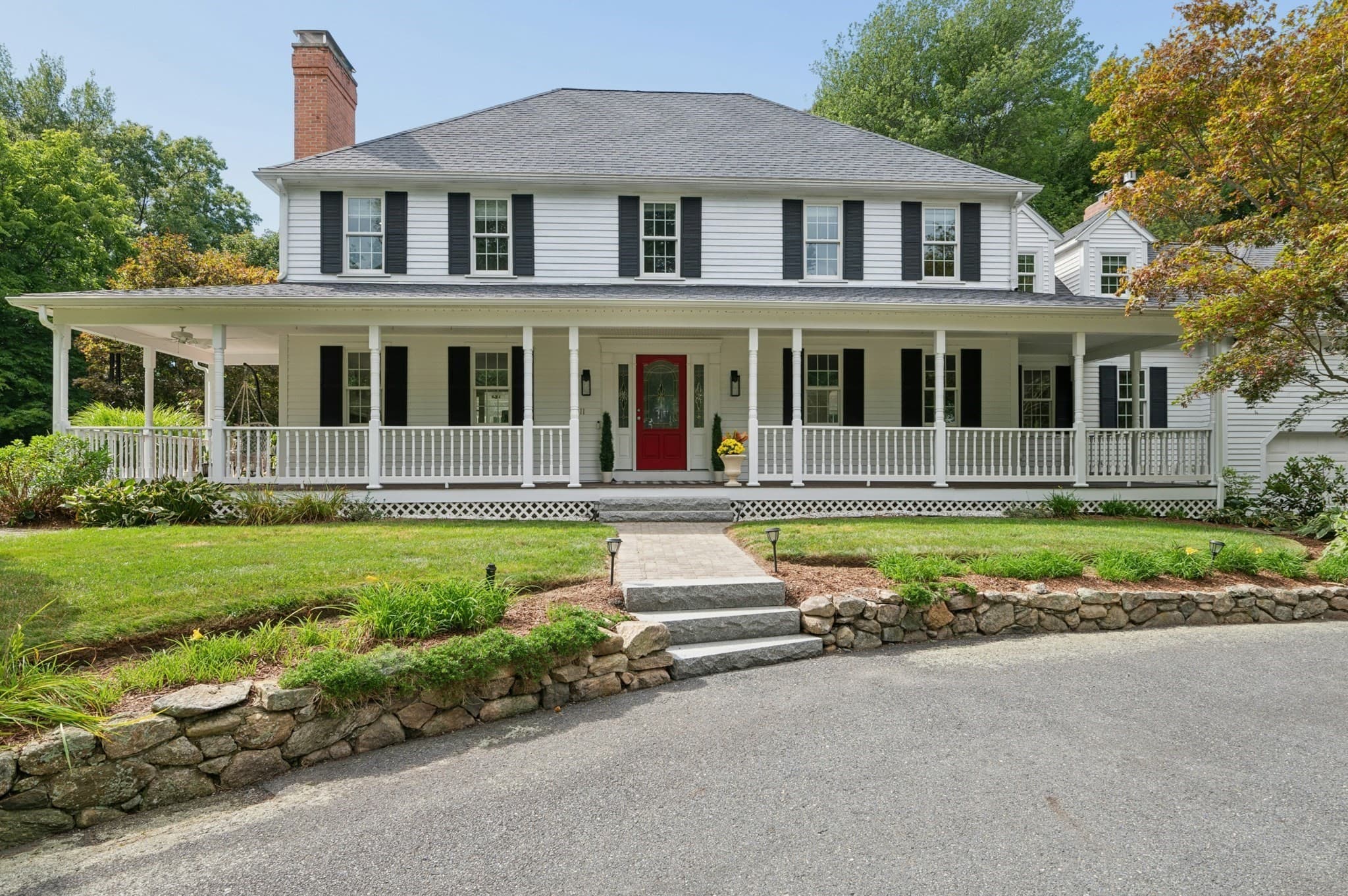 11 Dicarlo Rd, Hopkinton MA 01748