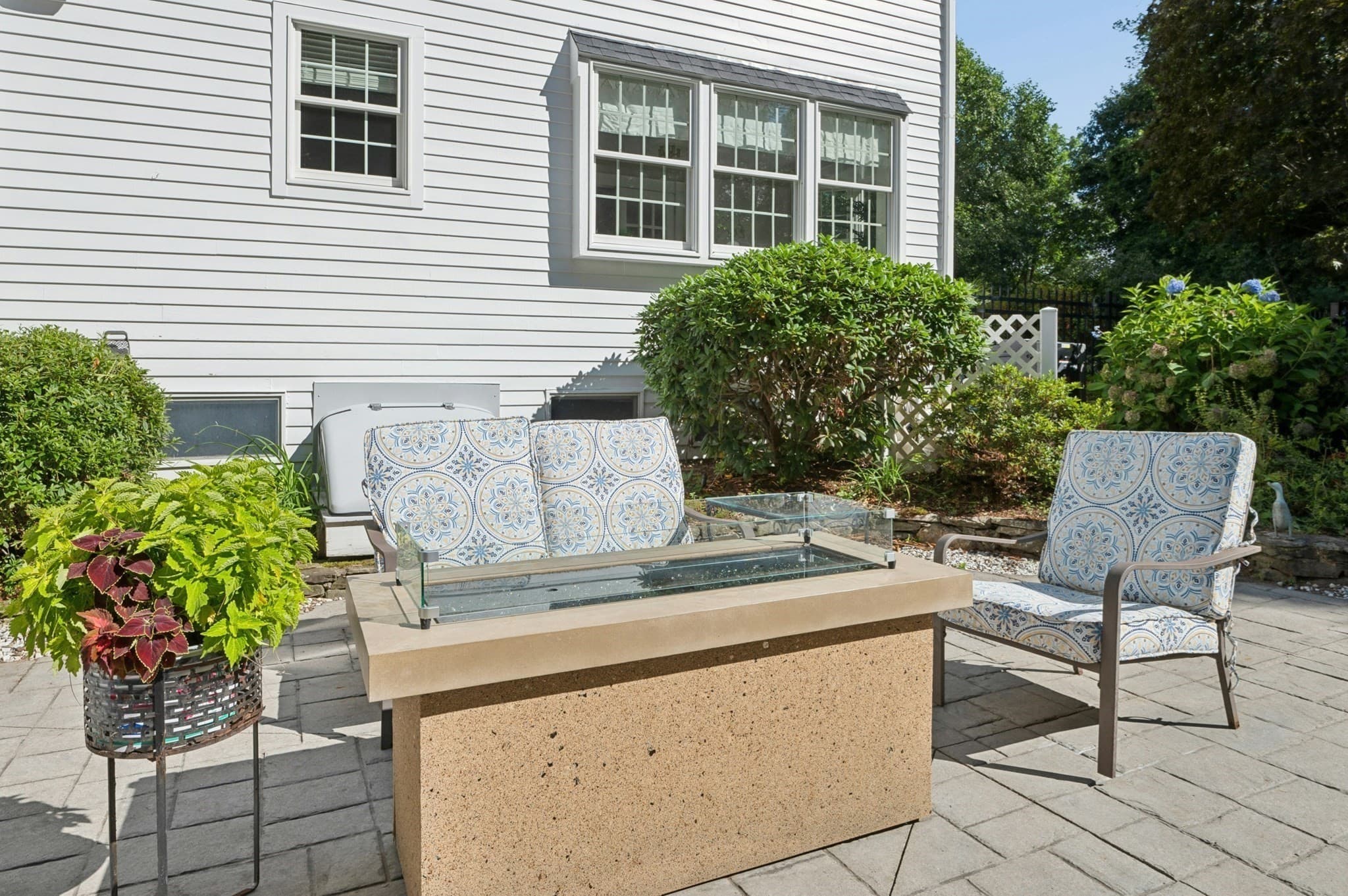 Single Family Residence at 11 Dicarlo Rd, Hopkinton MA 01748, Hopkinton, photo 37 of 41