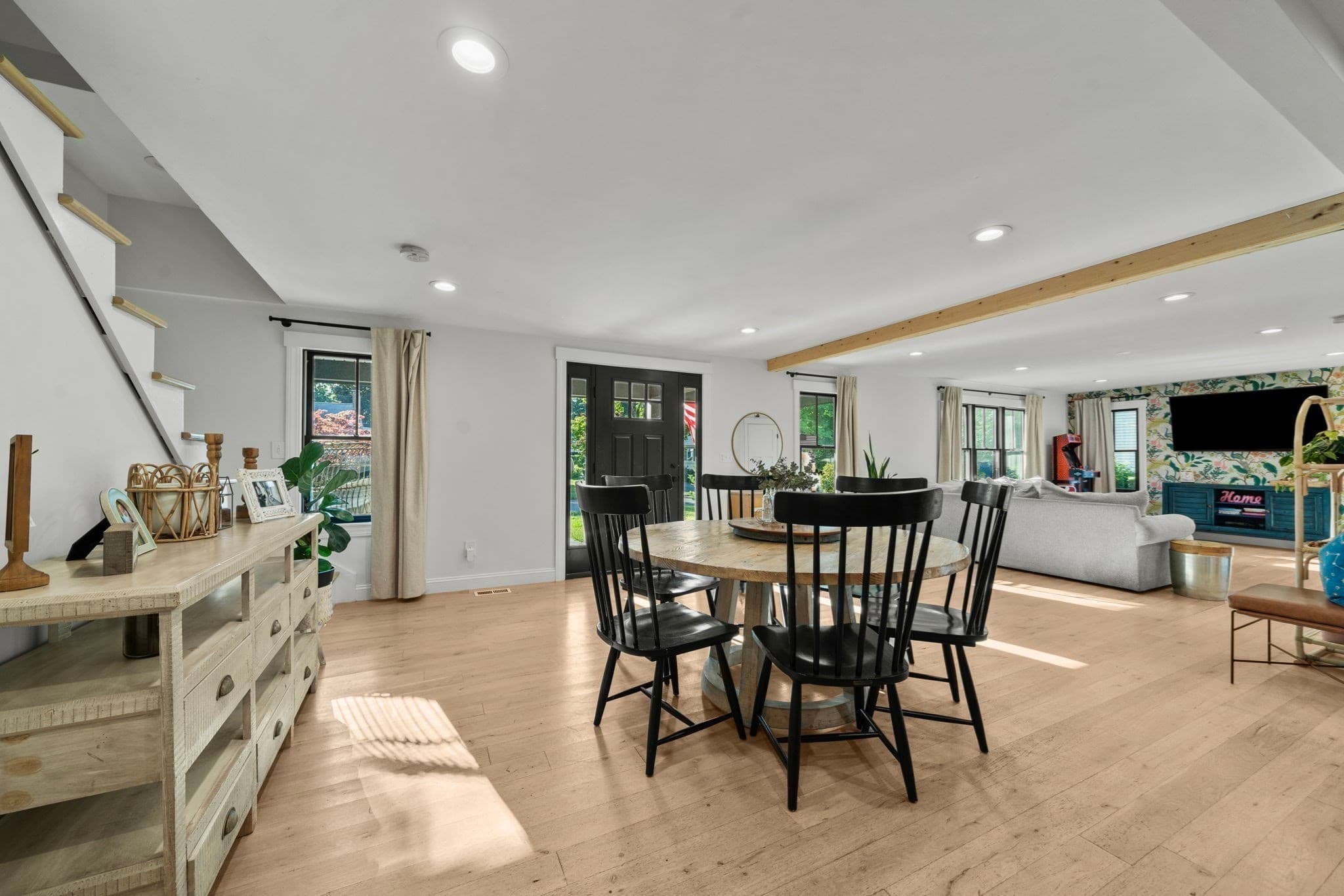 Single Family Residence at 53 Cranmore Rd, Braintree MA 02184, Braintree, photo 6 of 39