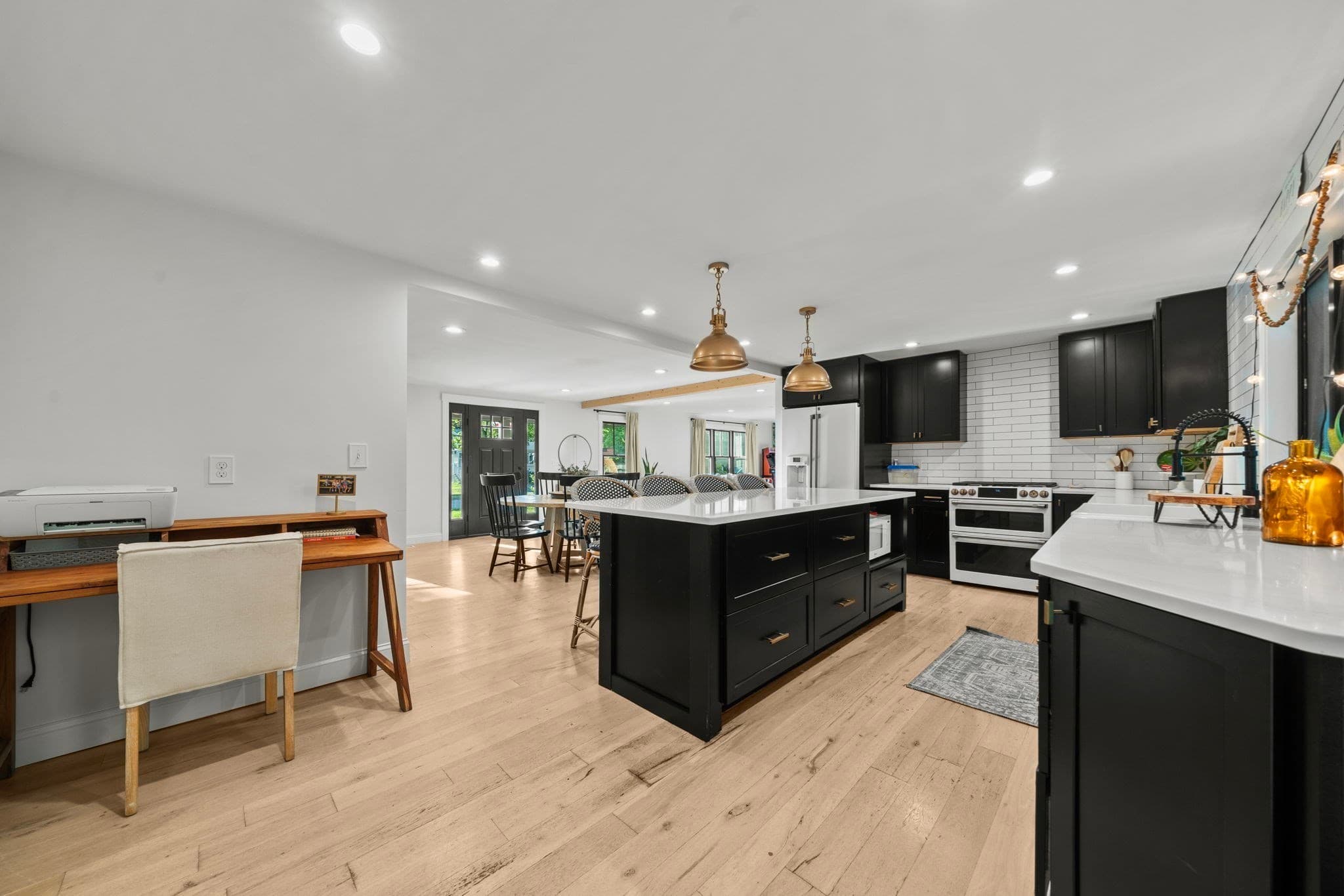 Single Family Residence at 53 Cranmore Rd, Braintree MA 02184, Braintree, photo 10 of 39