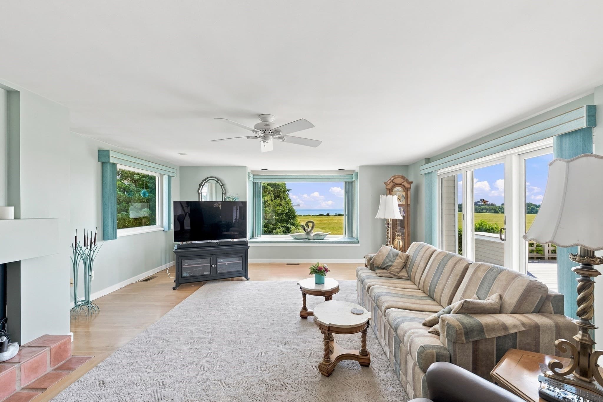 Condominium at 42 North Shore Drive # 1, Dartmouth MA 02748, Dartmouth, photo 9 of 38