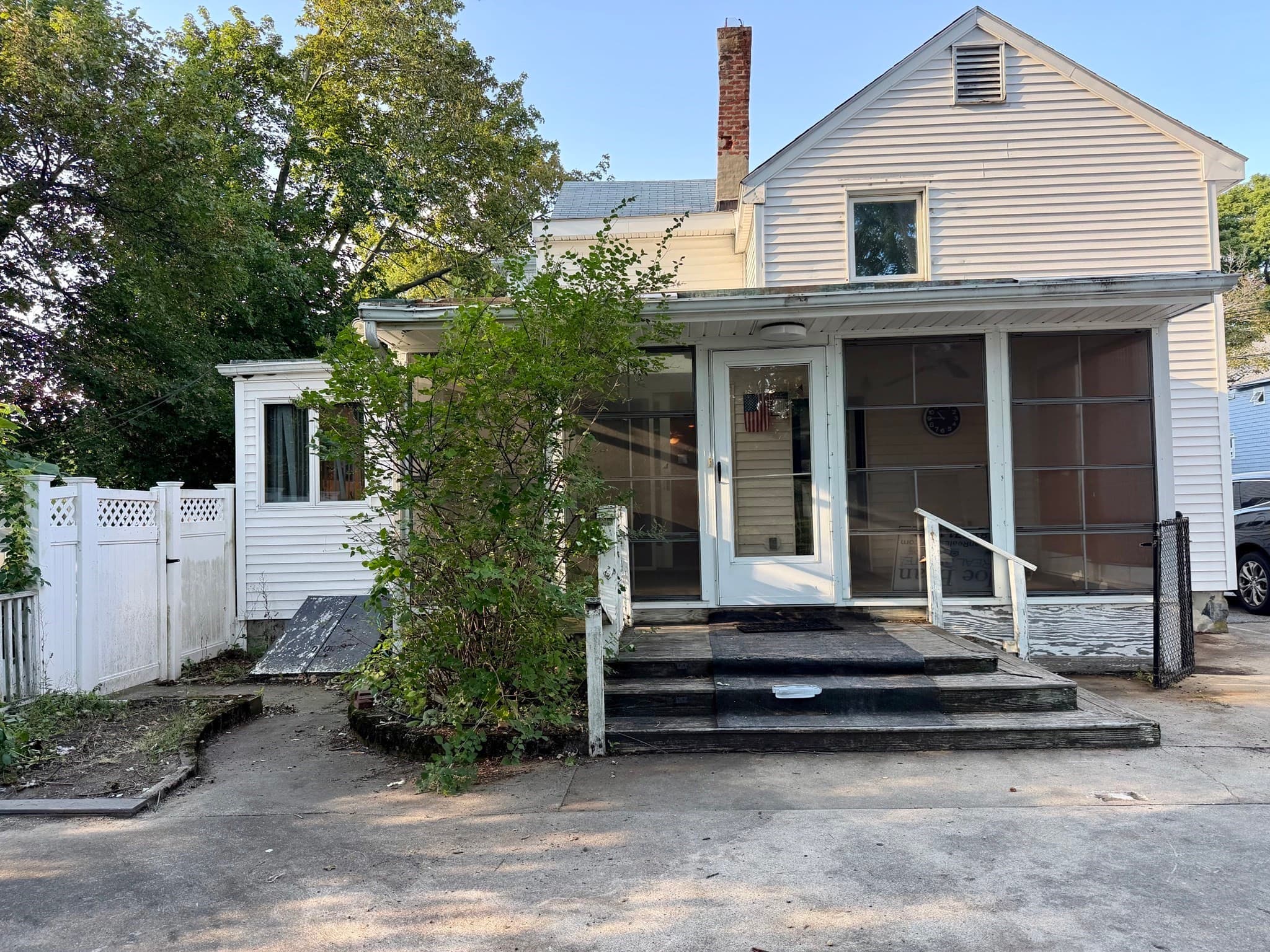 Single Family Residence at 18 Flint Ave, Stoneham MA 02180, Stoneham, photo 2 of 29