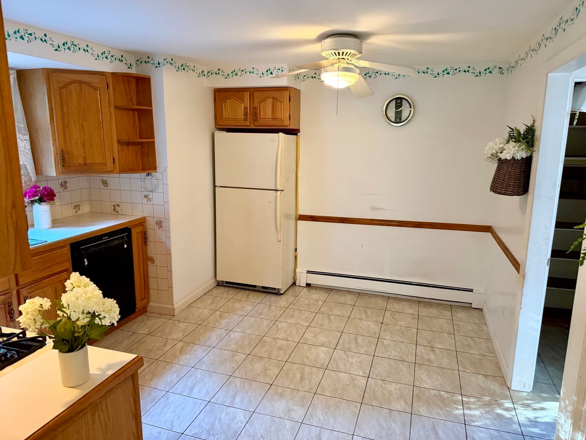 Single Family Residence at 18 Flint Ave, Stoneham MA 02180, Stoneham, photo 9 of 29
