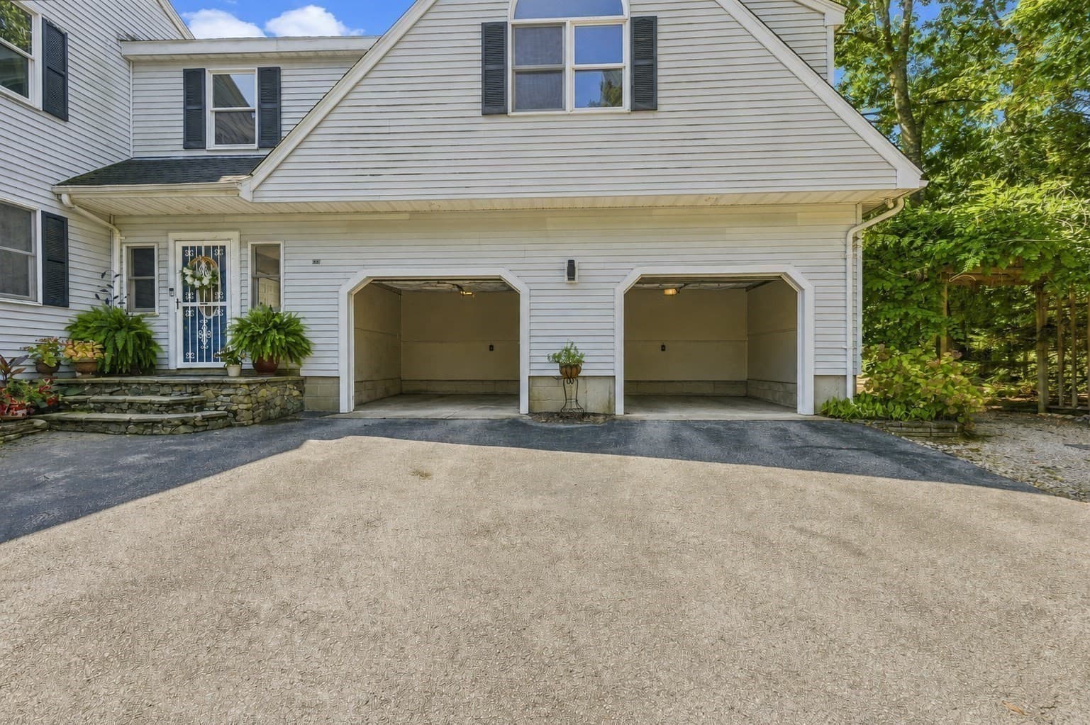 Single Family Residence at 36 Pine Street, Berkley MA 02779, Berkley, photo 4 of 35