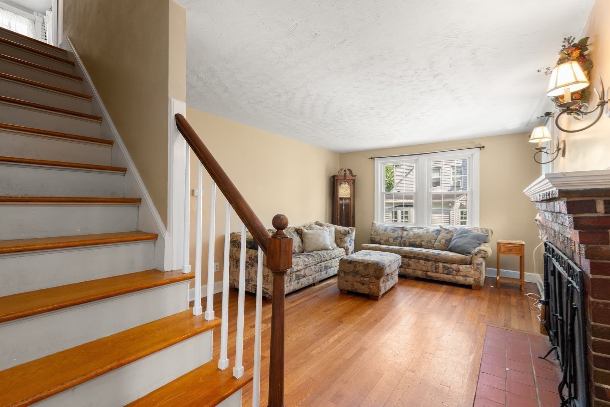 Single Family Residence at 8 Cardinal, Worcester MA 01602, Worcester, photo 11 of 38