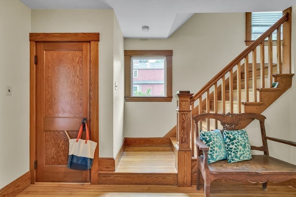 Single Family Residence at 10 Vernon Street, Maynard MA 01754, Maynard, photo 4 of 32