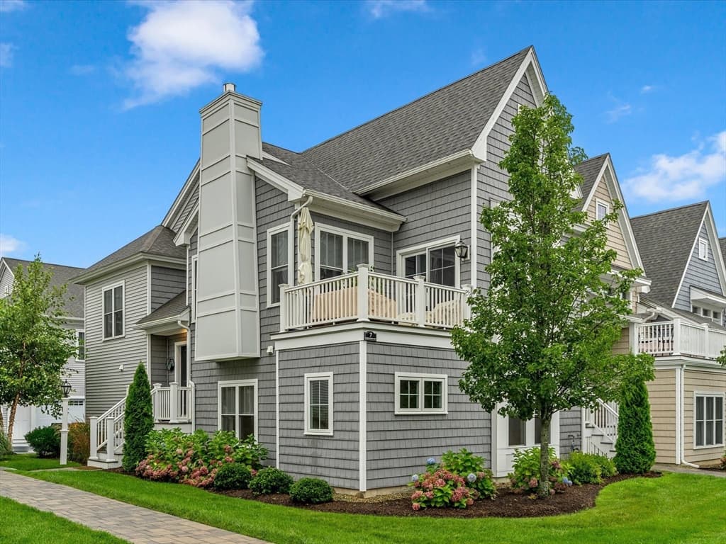 7 Sunflower Way, Plymouth MA 02360