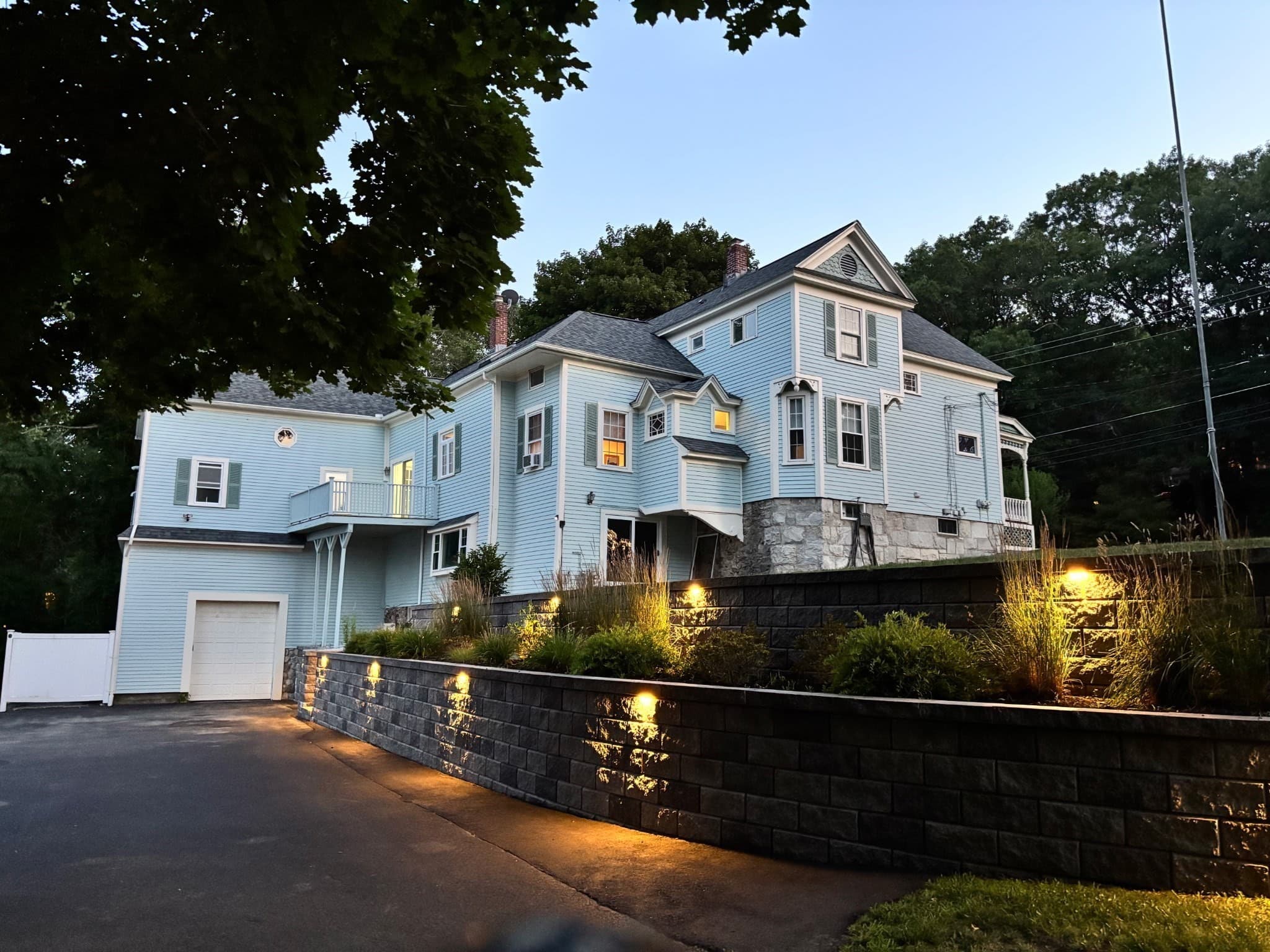 127 North Rd, Chelmsford MA 01824