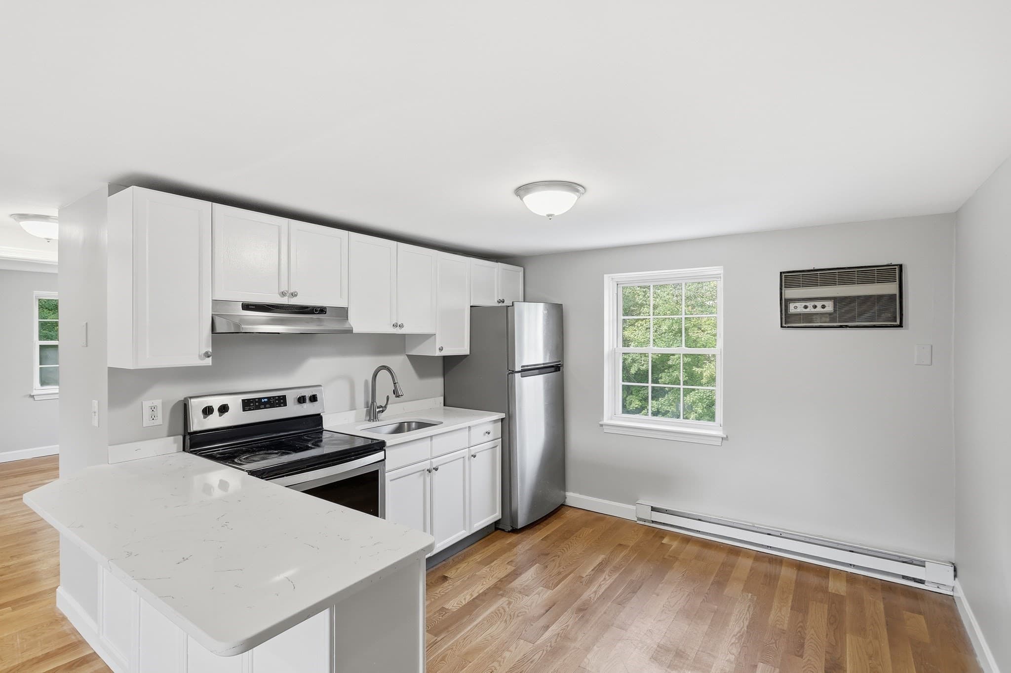 Condominium at 23 Frank St # 6, Dracut MA 01826, Dracut, photo 5 of 16