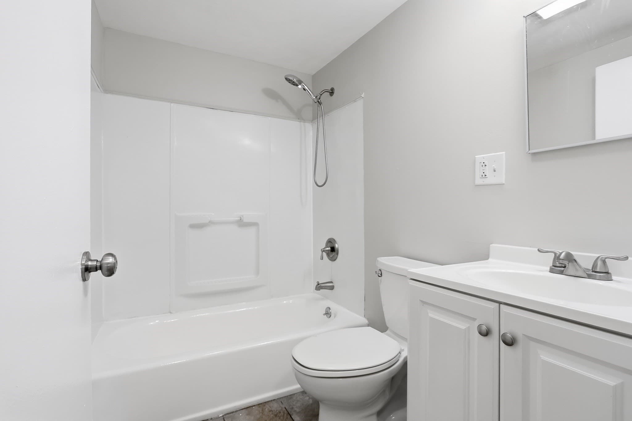 Condominium at 23 Frank St # 6, Dracut MA 01826, Dracut, photo 10 of 16