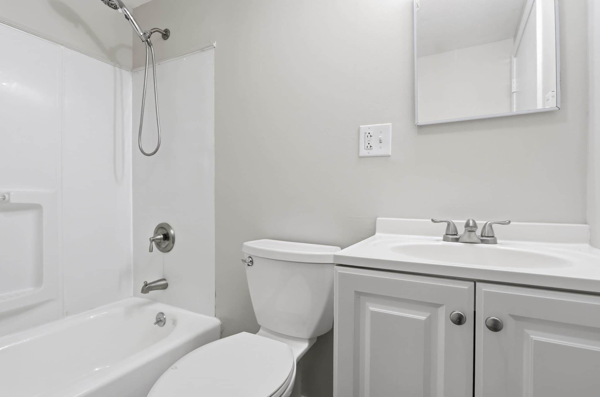 Condominium at 23 Frank St # 6, Dracut MA 01826, Dracut, photo 11 of 16