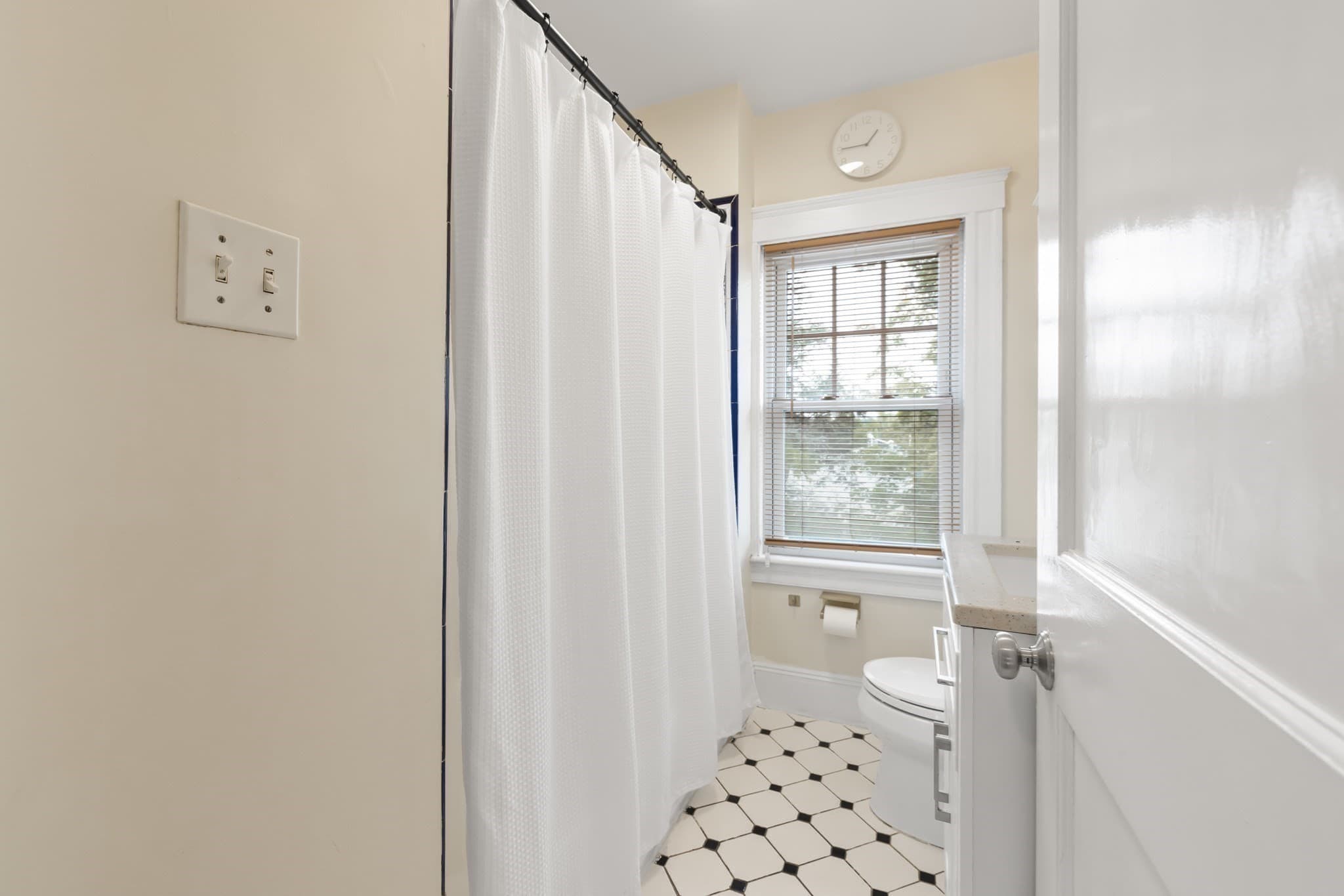 Single Family Residence at 820 Beaver St, Waltham MA 02452, photo 23 of 36