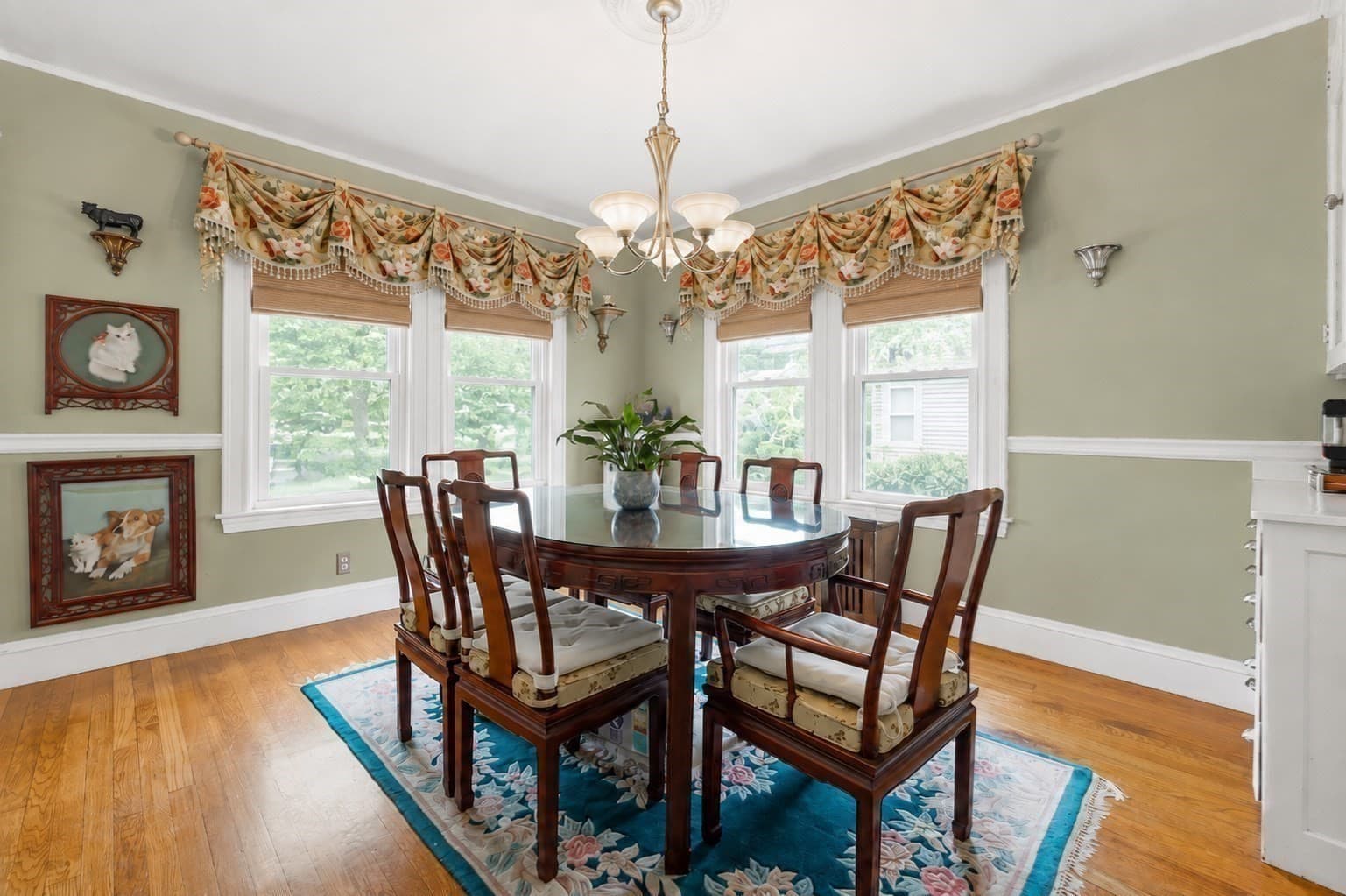 Single Family Residence at 820 Beaver St, Waltham MA 02452, photo 7 of 36