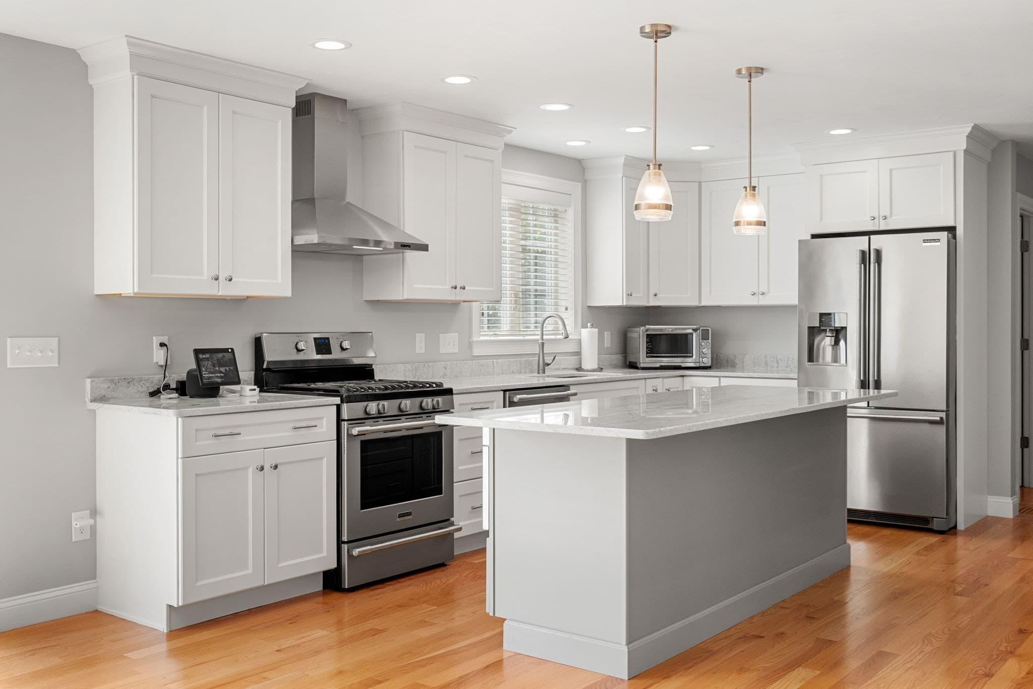 Single Family Residence at 155 East St, Tewksbury MA 01876, Tewksbury, photo 3 of 31