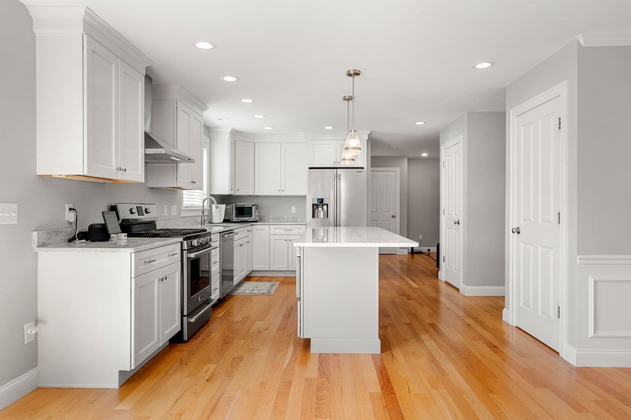 Single Family Residence at 155 East St, Tewksbury MA 01876, Tewksbury, photo 5 of 31