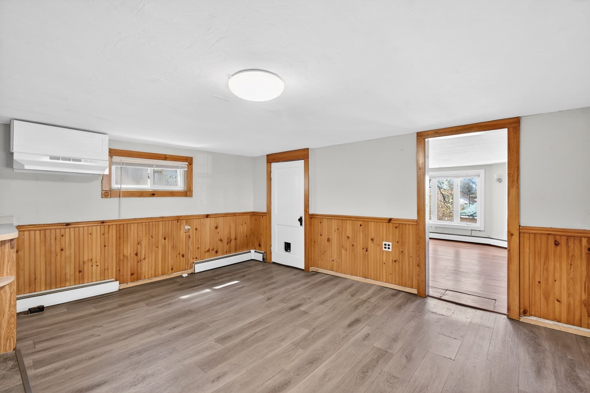 Single Family Residence at 40 Moran St, Gardner MA 01440, Gardner, photo 3 of 32