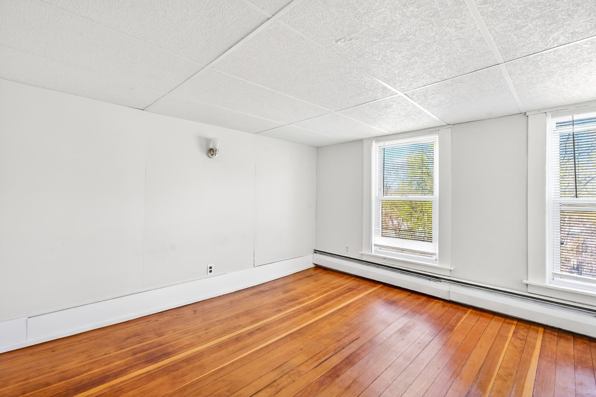 Single Family Residence at 40 Moran St, Gardner MA 01440, Gardner, photo 15 of 32
