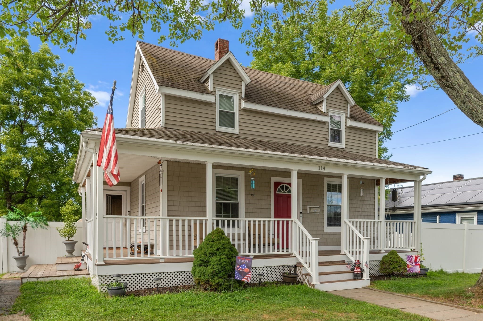 114 Cogswell St, Haverhill MA 01832