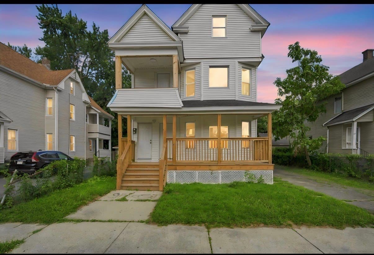 35-37 Ozark St, Springfield MA 01108