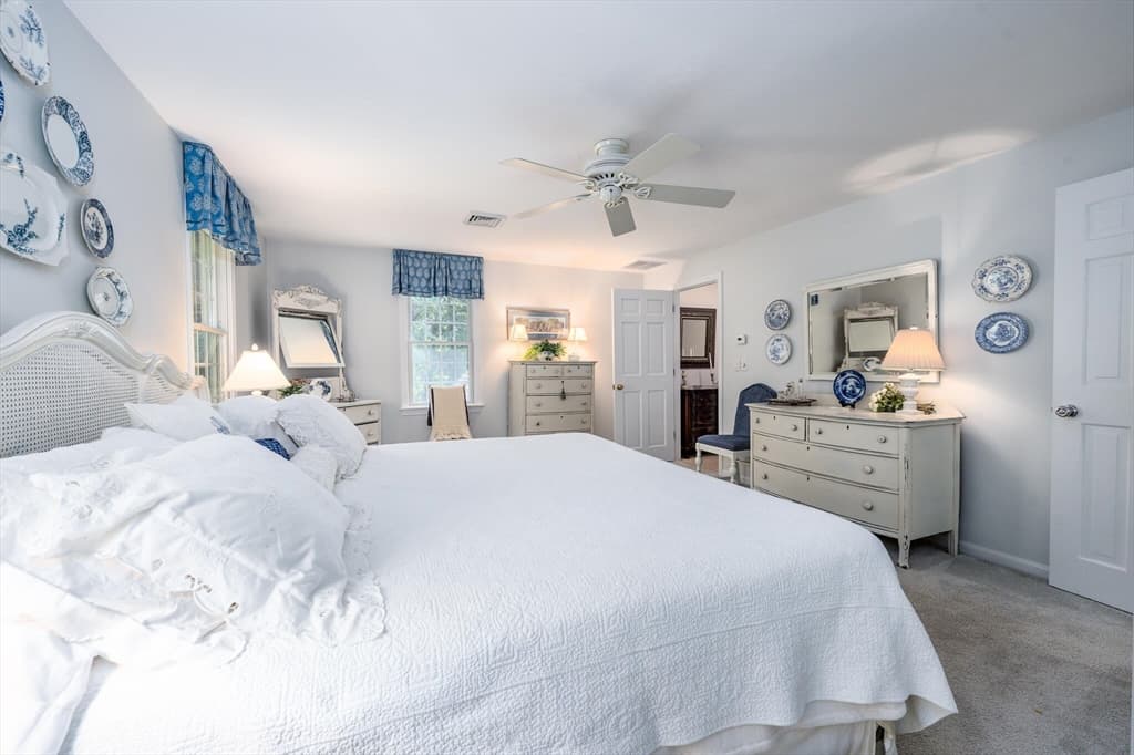 Single Family Residence at 15 Long Pond Cir, Barnstable MA 02632, Barnstable, photo 25 of 41