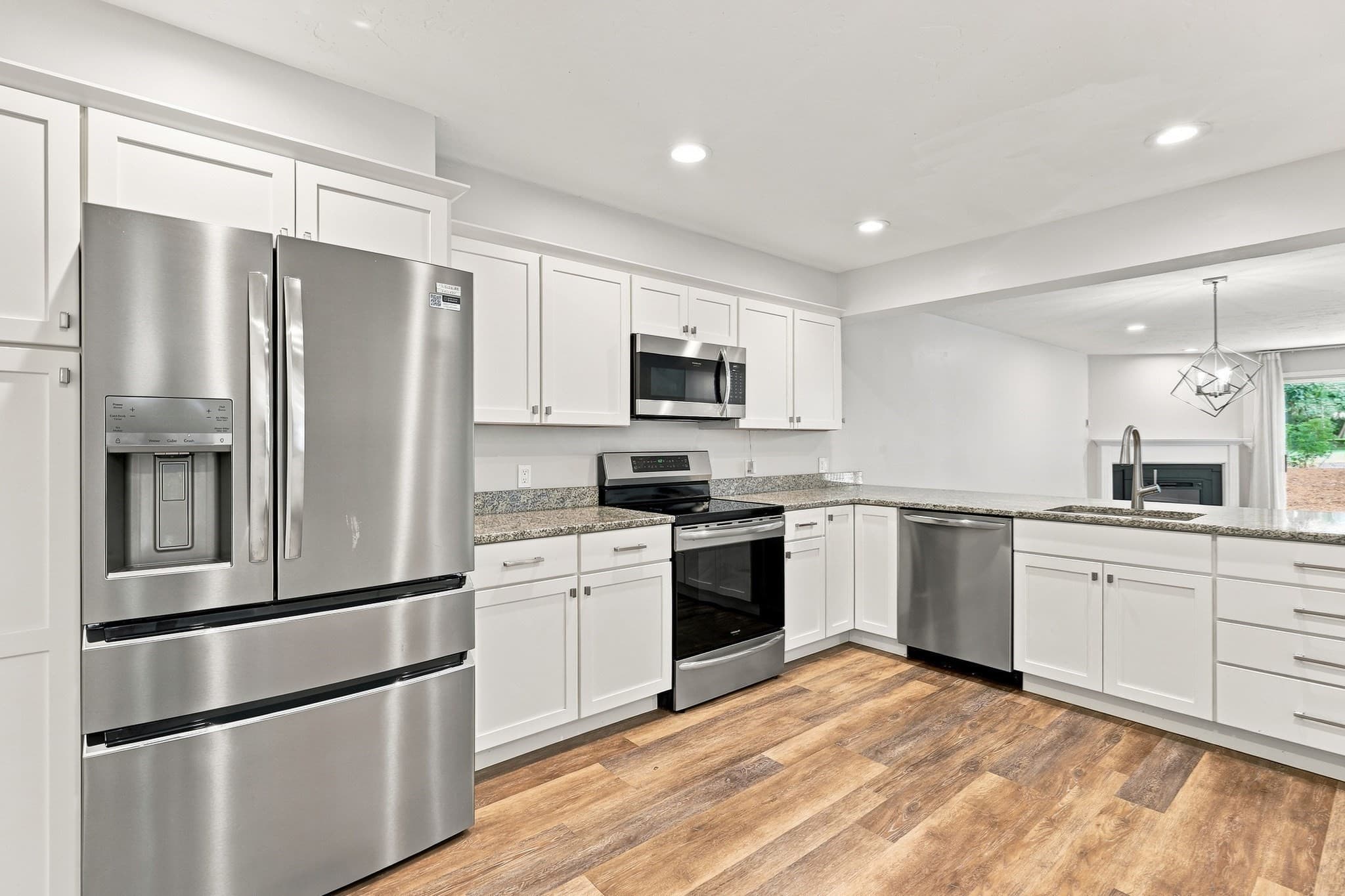 Condominium at 78 Pointe Rok Drive # 78, Worcester MA 01604, Worcester, photo 10 of 42