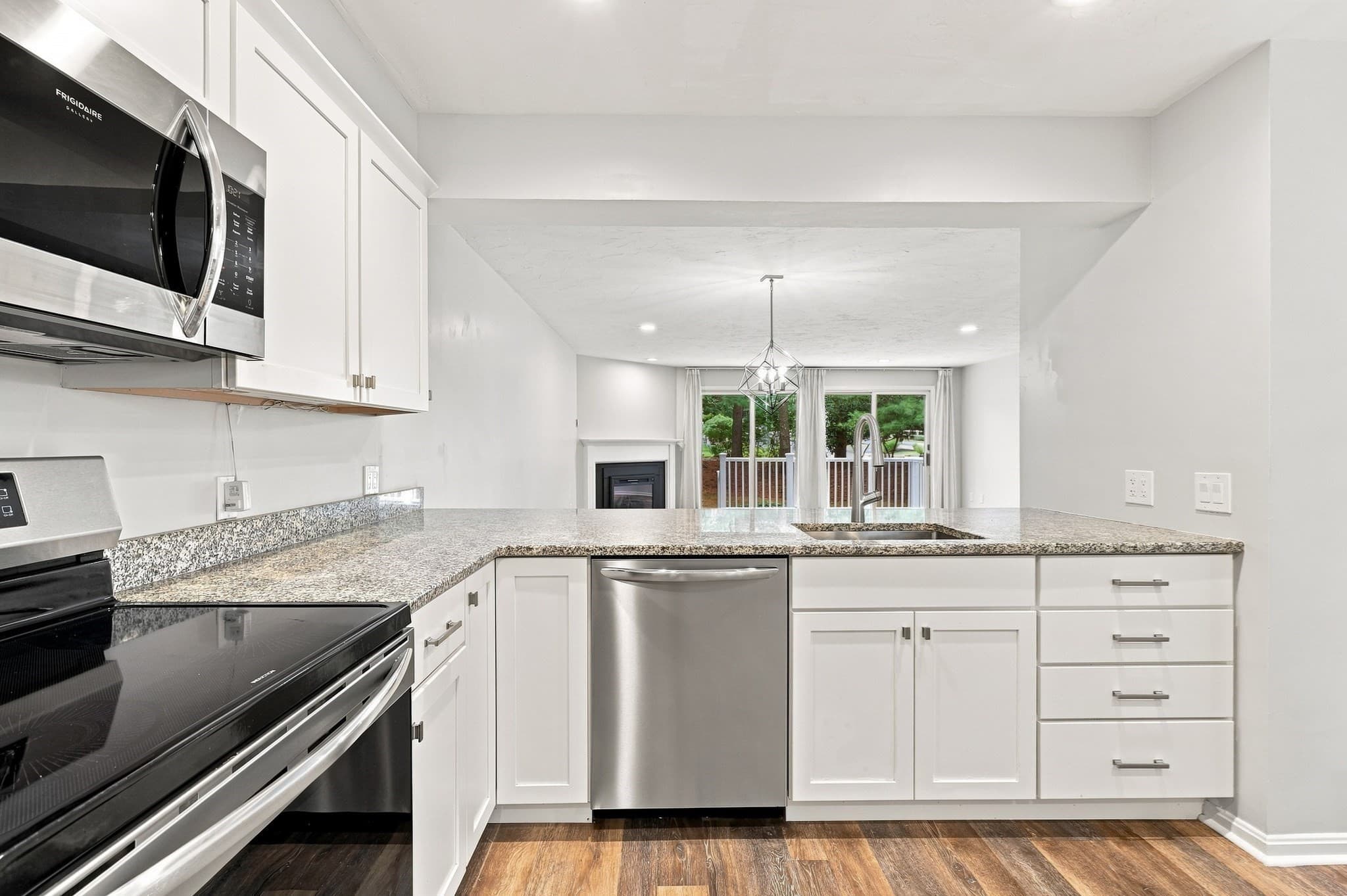 Condominium at 78 Pointe Rok Drive # 78, Worcester MA 01604, Worcester, photo 11 of 42