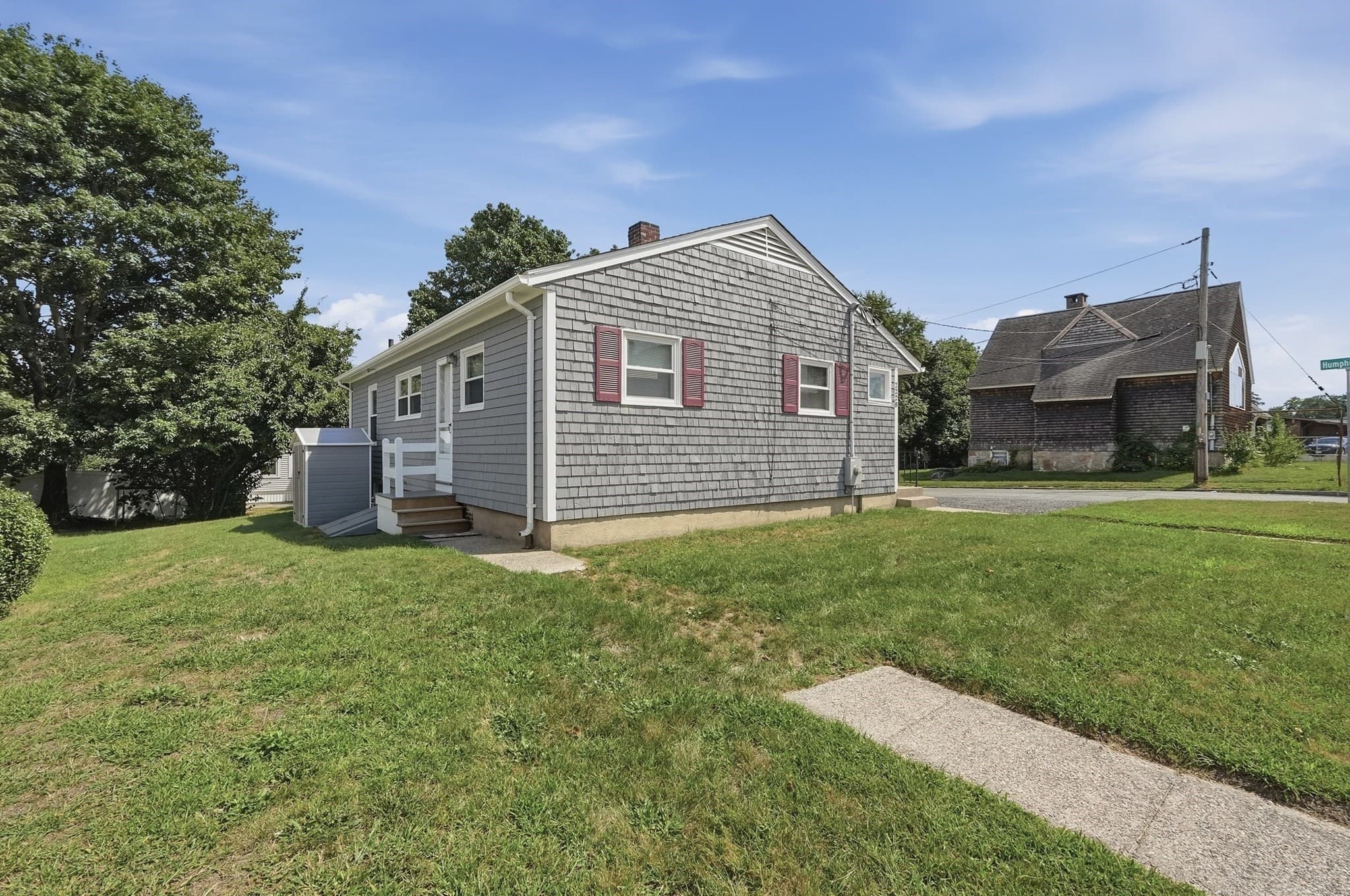 Single Family Residence at 2228 Acushnet Ave, New Bedford MA 02745, New Bedford, photo 34 of 39