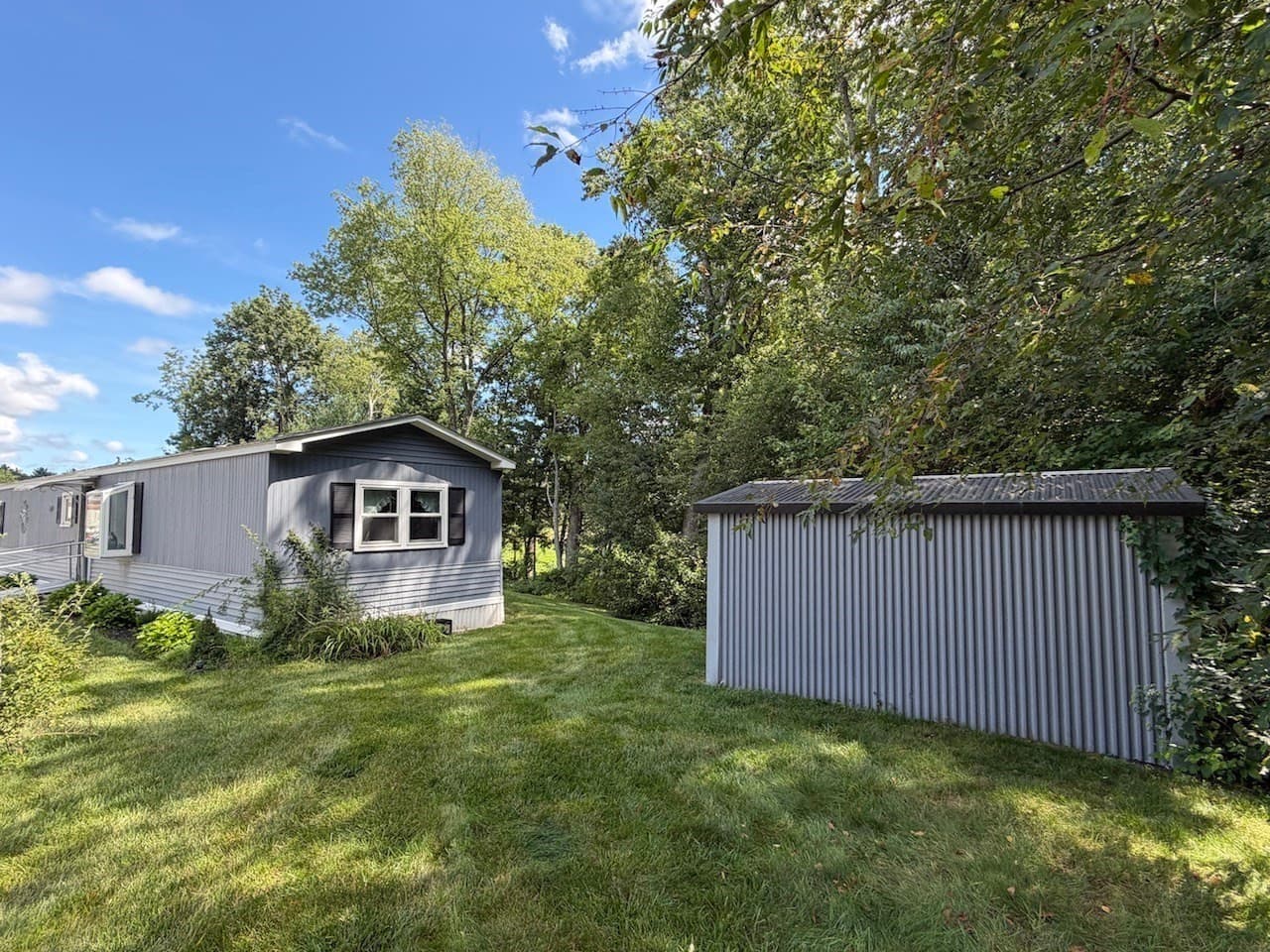 Mobile Home at 39 First Ave, Westfield MA 01085, Westfield, photo 5 of 39