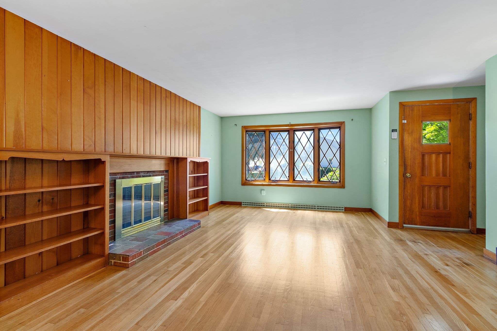 Single Family Residence at 8 Wheeler Rd, Westborough MA 01581, Westborough, photo 9 of 32