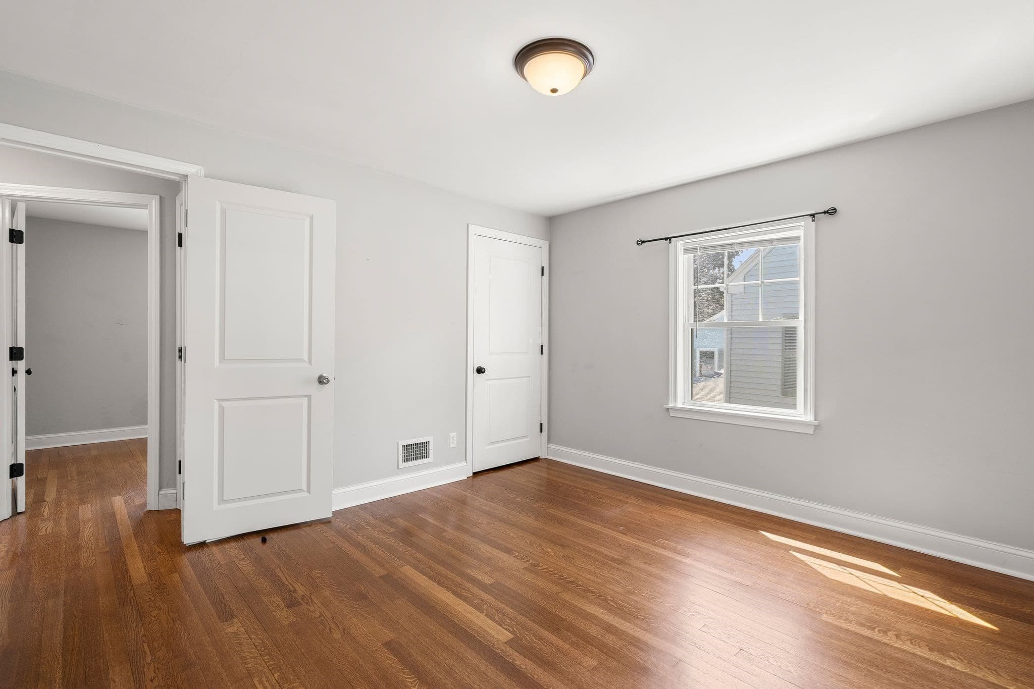 Single Family Residence at 106 Lynnfield St, Peabody MA 01960, Peabody, photo 13 of 37