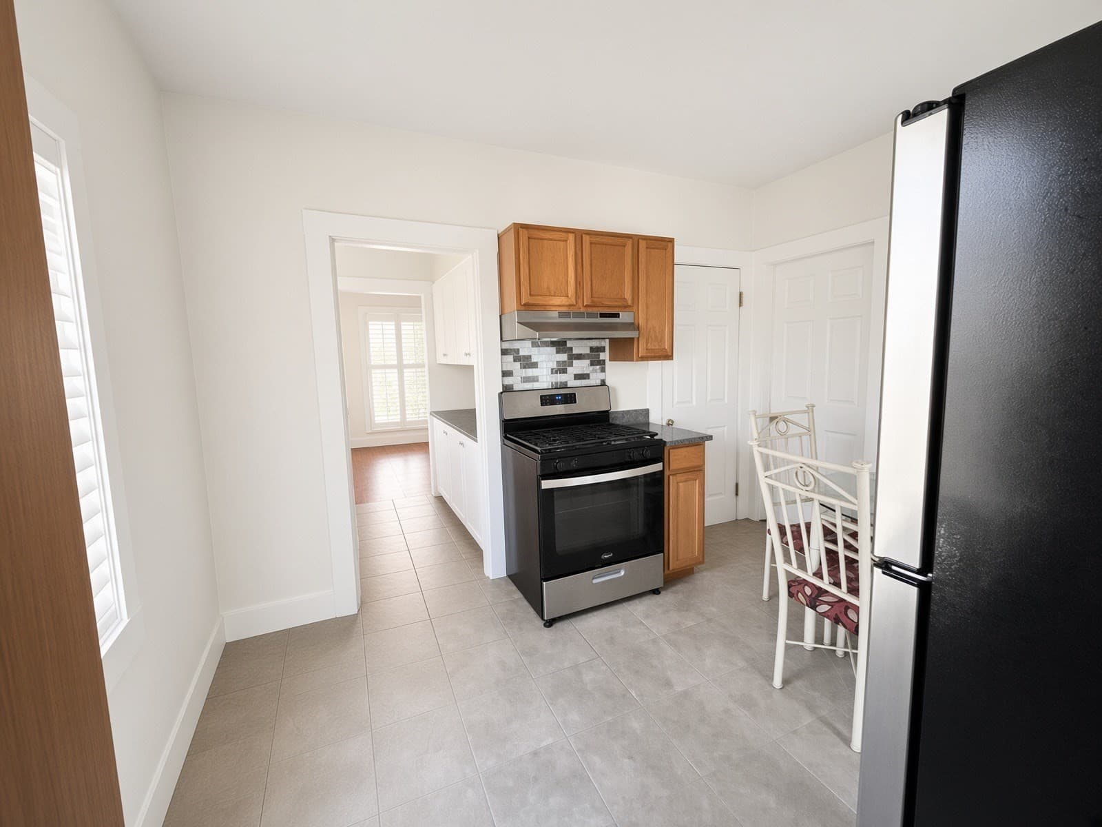 3 Family at 29-31 Tracy Ave, Lynn MA 01902, Lynn, photo 19 of 41