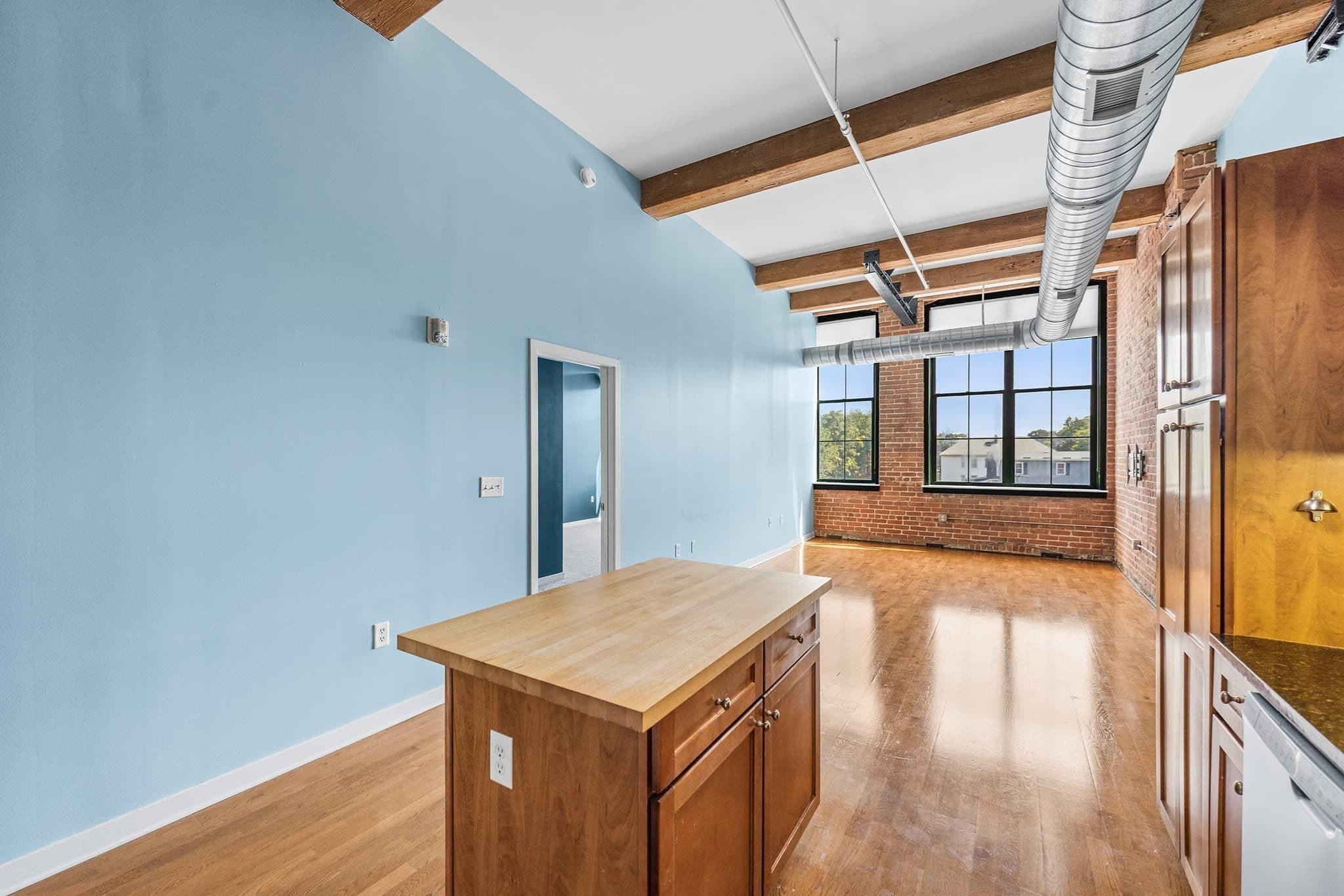 Condominium at 160 Fremont St # 308, Worcester MA 01603, Worcester, photo 4 of 28