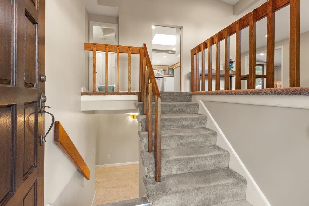 Single Family Residence at 18 Jefferson Ave, Sharon MA 02067, Sharon, photo 3 of 40