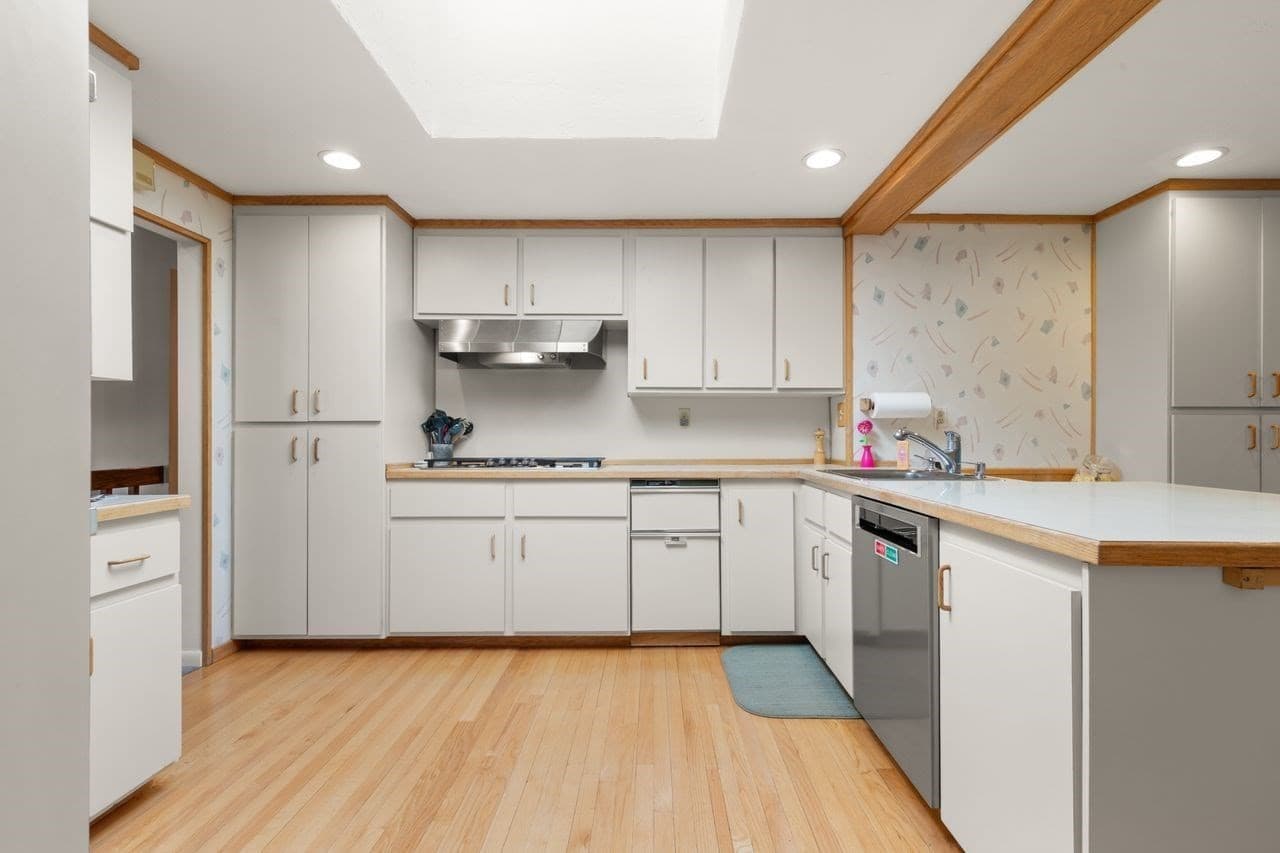 Single Family Residence at 18 Jefferson Ave, Sharon MA 02067, Sharon, photo 14 of 40