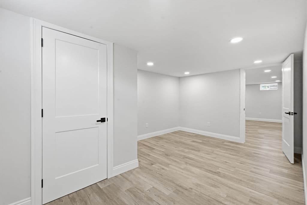 Single Family Residence at 15 Hilltop Ter, Ludlow MA 01056, Ludlow, photo 20 of 32