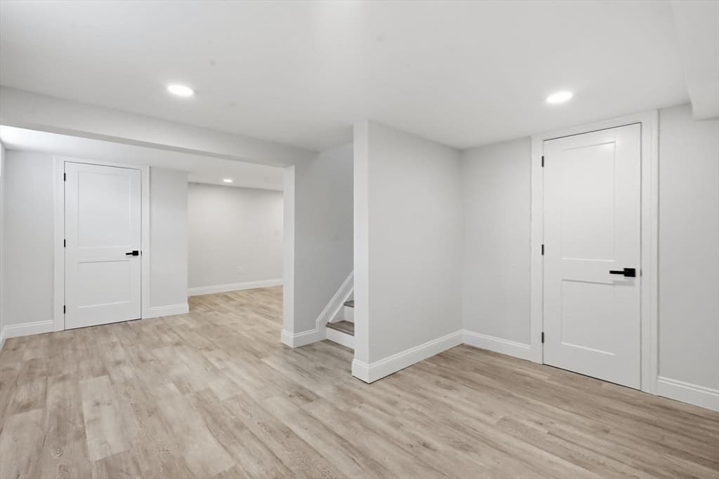 Single Family Residence at 15 Hilltop Ter, Ludlow MA 01056, Ludlow, photo 18 of 32
