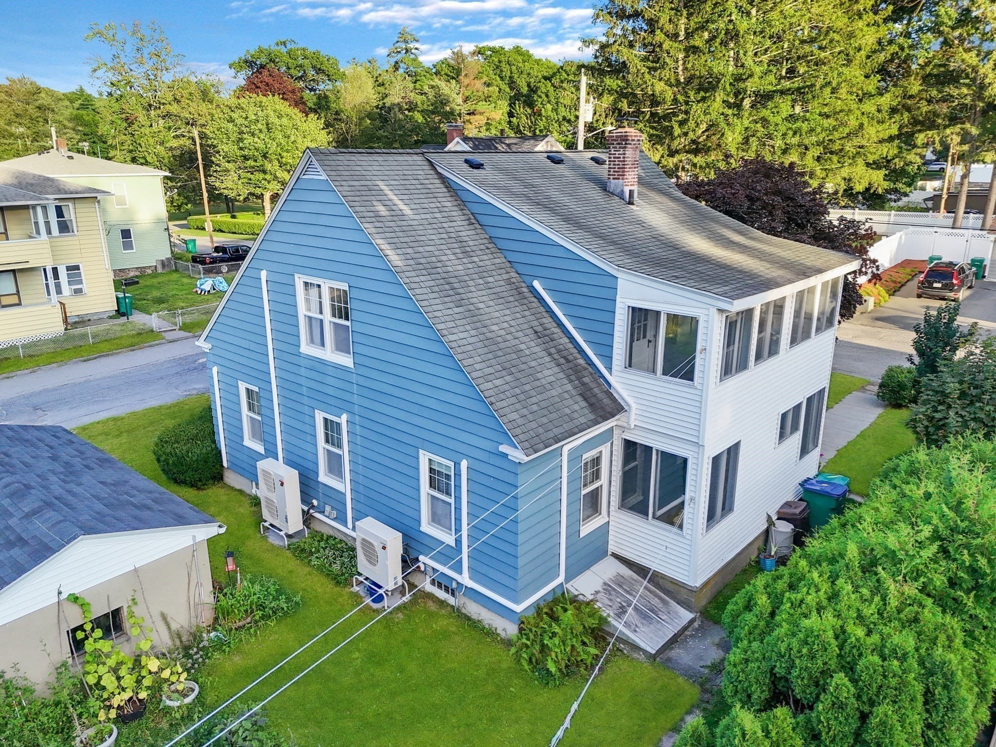 Multi Family at 208 Woodland St, Fitchburg MA 01420, Fitchburg, photo 5 of 33