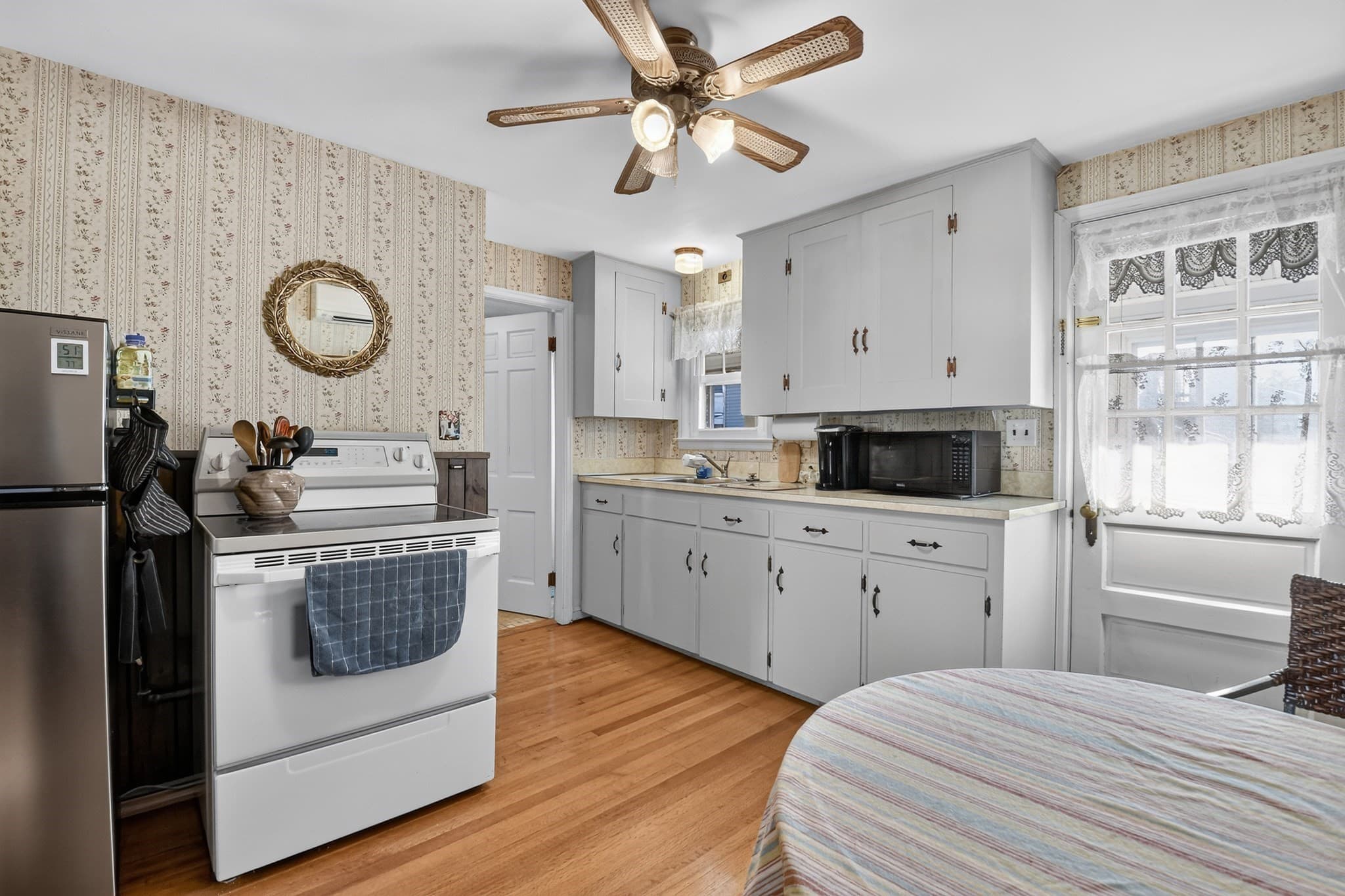 Multi Family at 208 Woodland St, Fitchburg MA 01420, Fitchburg, photo 25 of 33