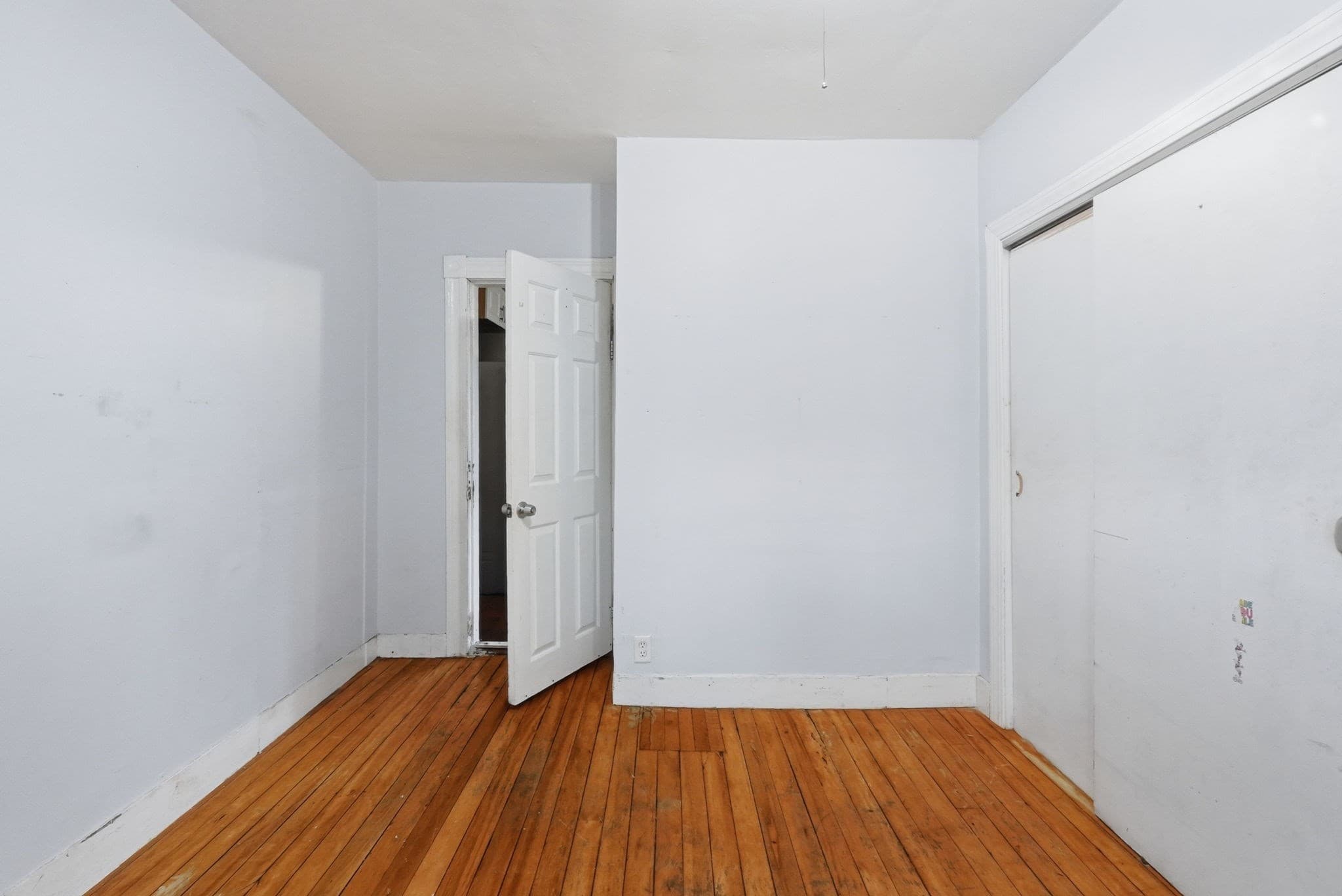 2 Family - 2 Units Up/Down at 10 Fremont Ave, Everett MA 02149, Everett, photo 10 of 40