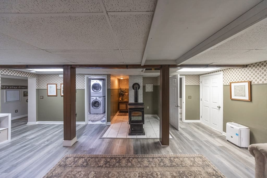 Single Family Residence at 29 Warren Ave, Leicester MA 01524, Leicester, photo 23 of 25