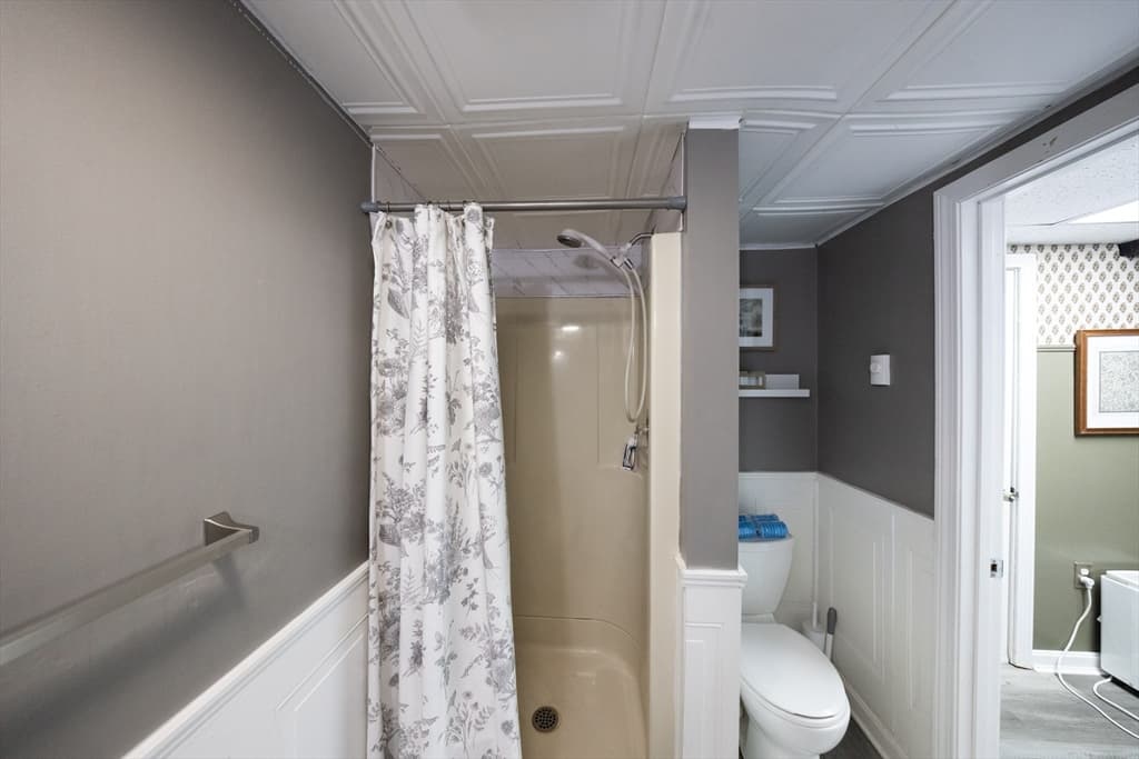 Single Family Residence at 29 Warren Ave, Leicester MA 01524, Leicester, photo 20 of 25