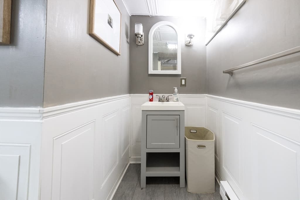 Single Family Residence at 29 Warren Ave, Leicester MA 01524, Leicester, photo 21 of 25