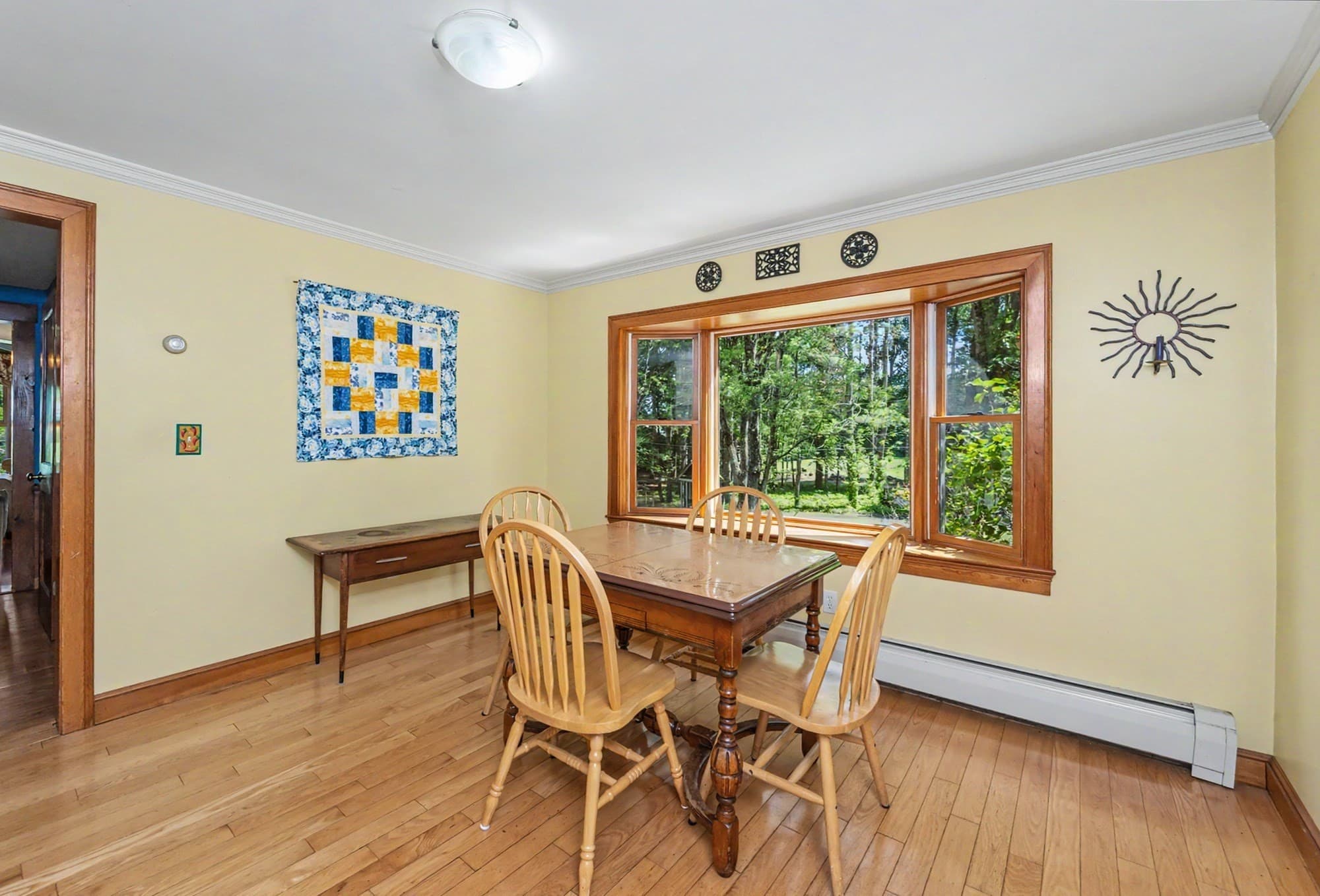 Single Family Residence at 131 Main St, Chelmsford MA 01863, photo 9 of 42