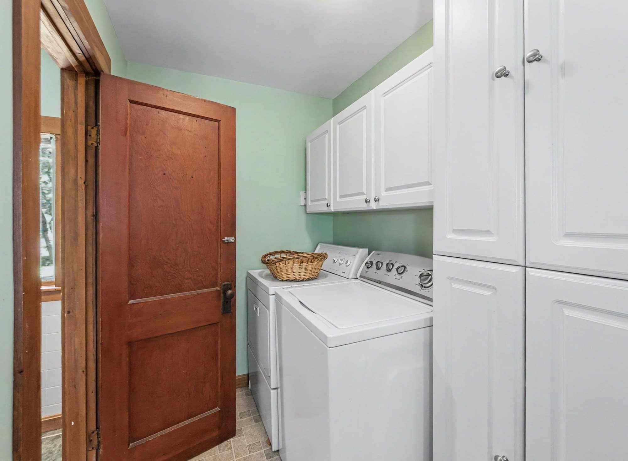 Single Family Residence at 131 Main St, Chelmsford MA 01863, photo 15 of 42