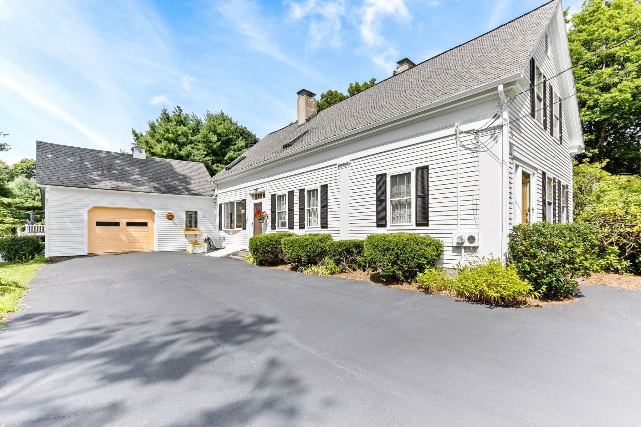 Single Family Residence at 3 Howard St, Easton MA 02375, Easton, photo 2 of 41
