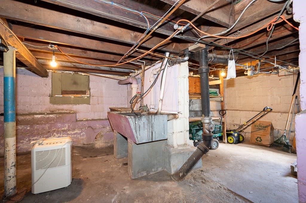 Single Family Residence at 25 Greenwood St., Worcester MA 01607, Worcester, photo 27 of 31