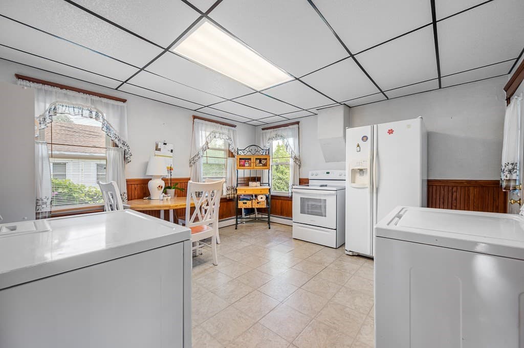 Single Family Residence at 25 Greenwood St., Worcester MA 01607, Worcester, photo 12 of 31