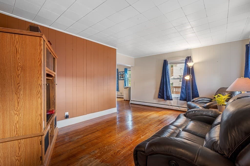 Single Family Residence at 25 Greenwood St., Worcester MA 01607, Worcester, photo 8 of 31